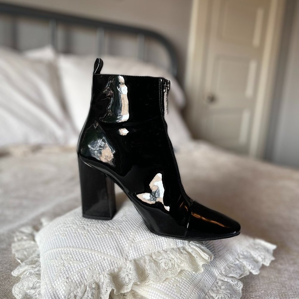 Kendall & Kylie Black Patten Leather Zip Front Boots